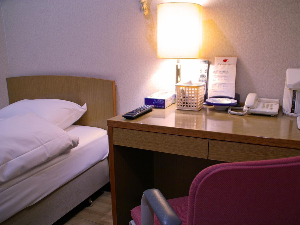 Business Hotel Sakigake Honkan Himeji Exterior photo